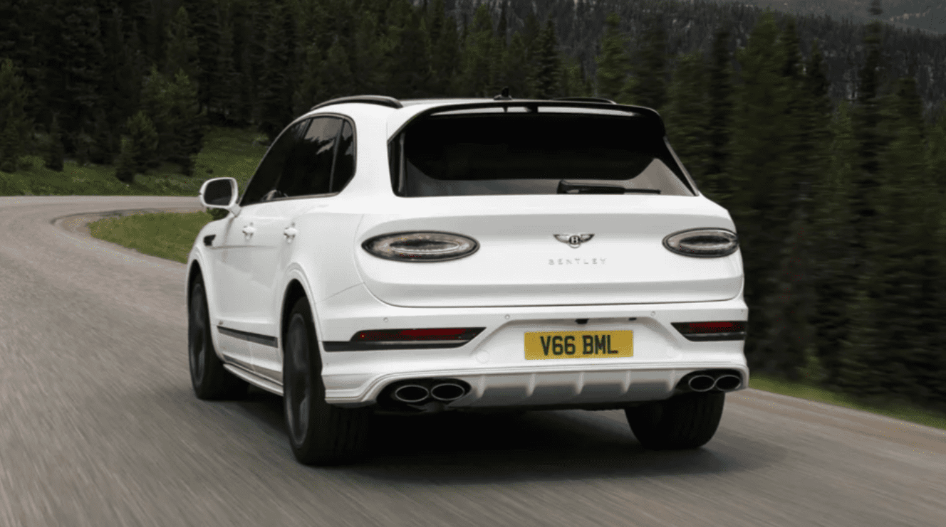 Представлен новый Bentley Bentayga Speed: он потерял 4 цилиндра и стал быстрее