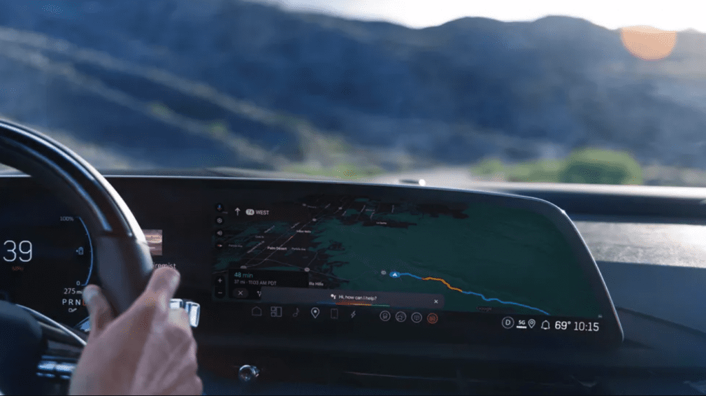 Премьера электрического Cadillac Optiq-V: полтысячи «лошадей» и 3,5 секунды до сотни. Обзор новинки 2025
