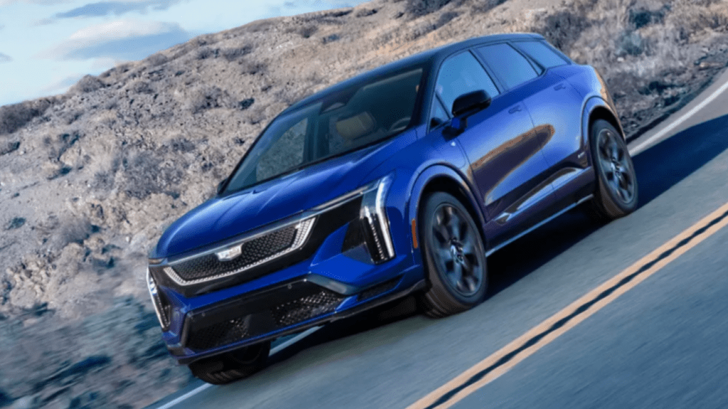 Премьера электрического Cadillac Optiq-V: полтысячи «лошадей» и 3,5 секунды до сотни. Обзор новинки 2025