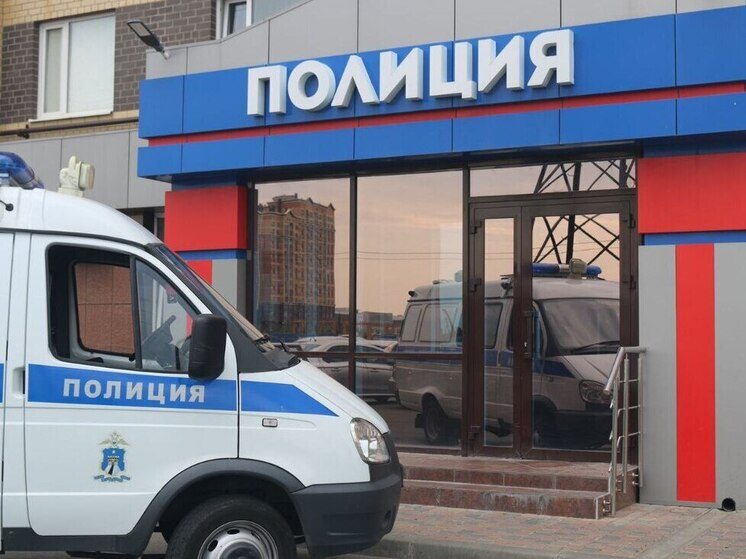 Продавщица из Владикавказа с помощью зубила «обчистила» платёжный терминал