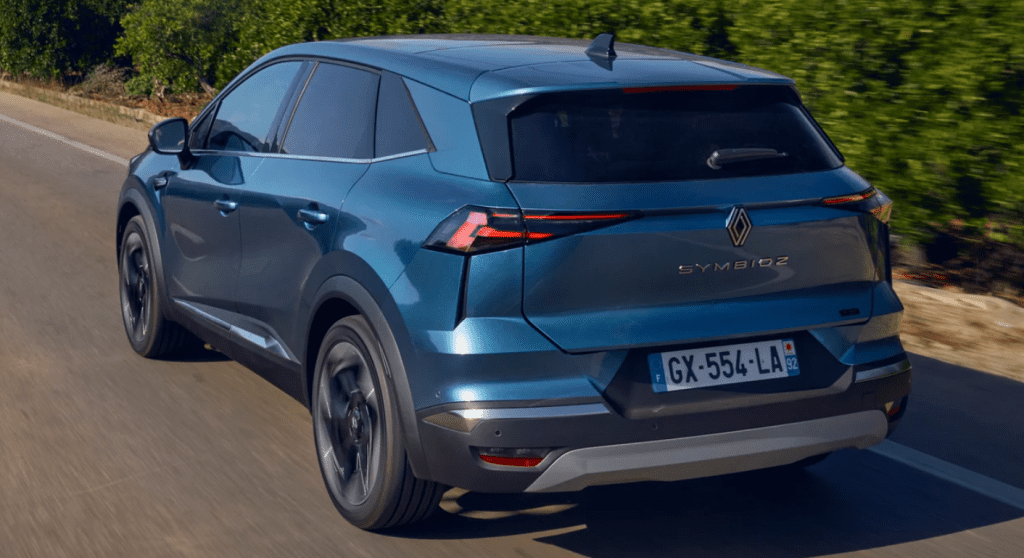 Старт продаж гибридных кроссоверов Renault Symbioz: как Nissan Qashqai, только дешевле
