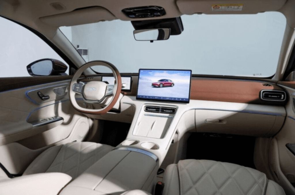 Стартуют продажи большого седана Chery Fulwin A9L: запас хода 2000 км и цена как у Lada Vesta