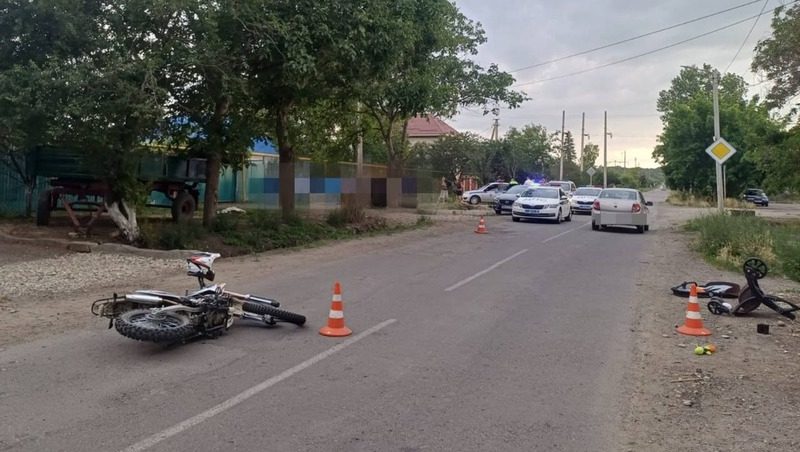 В Кочубеевском округе подросток на питбайке сбил 11-летнюю девочку
