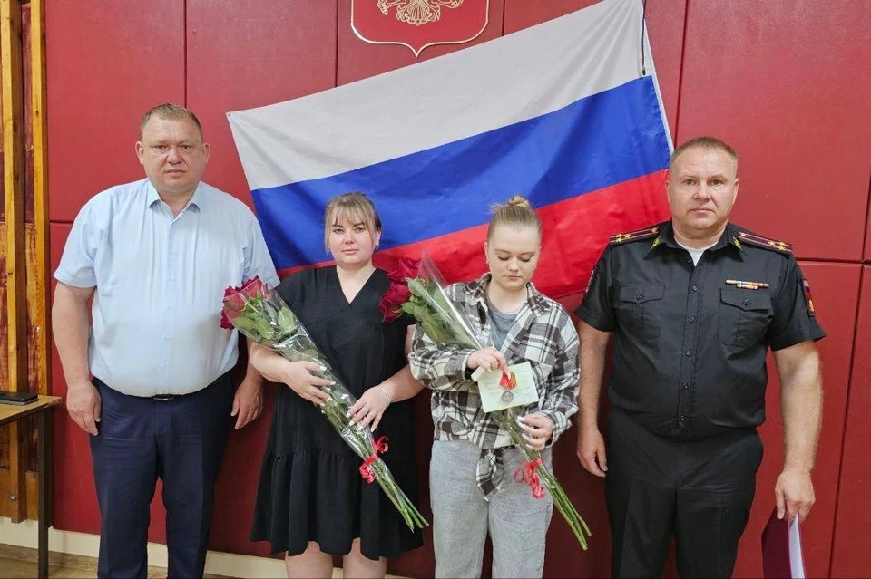 В Предгорном округе Ставрополья наградили родных погибших участников СВО0