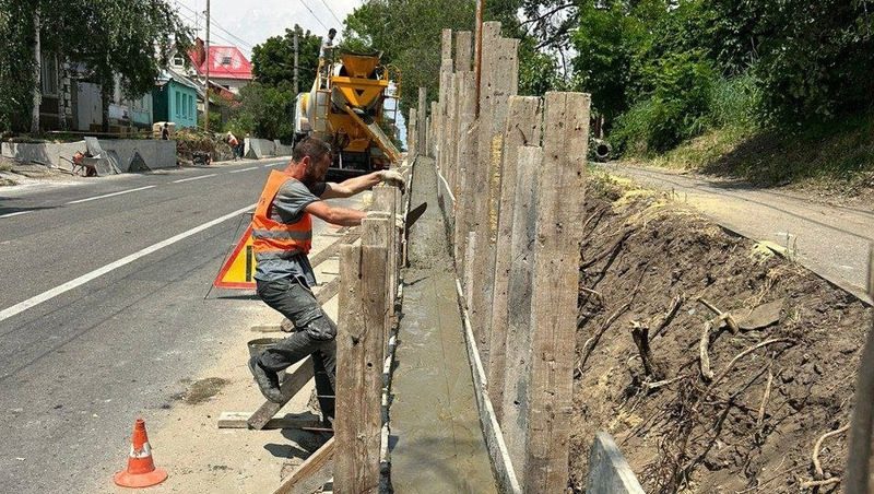 В Ставрополе ремонтируют улицы Серова и Л. Толстого
