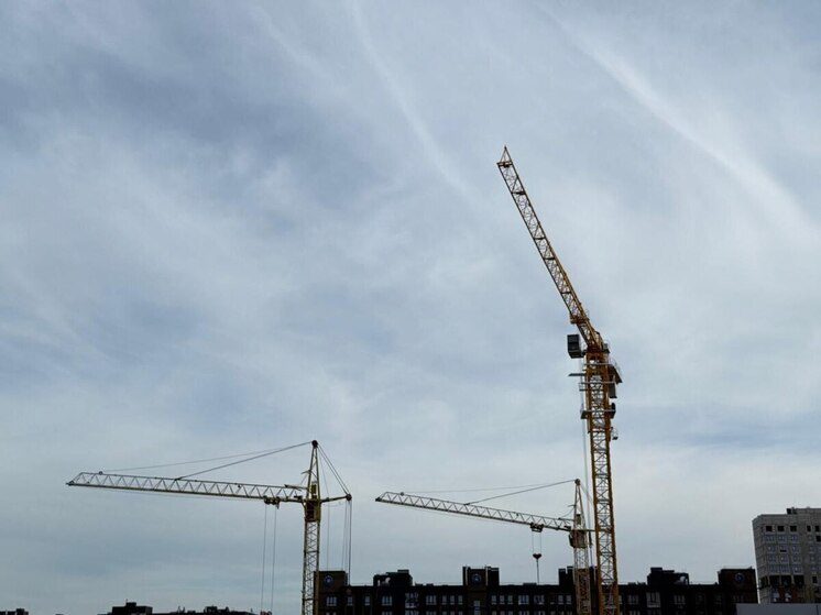 Во Владикавказе при строительстве многоэтажек в котлован рухнула часть забора