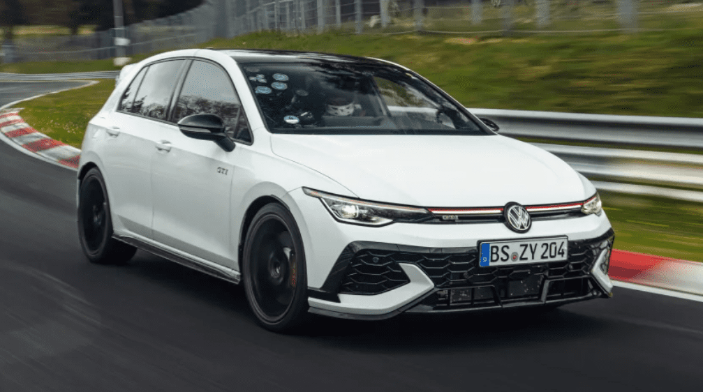 Volkswagen представил самый мощный Golf GTI в истории. Подробности и первые фото новинки