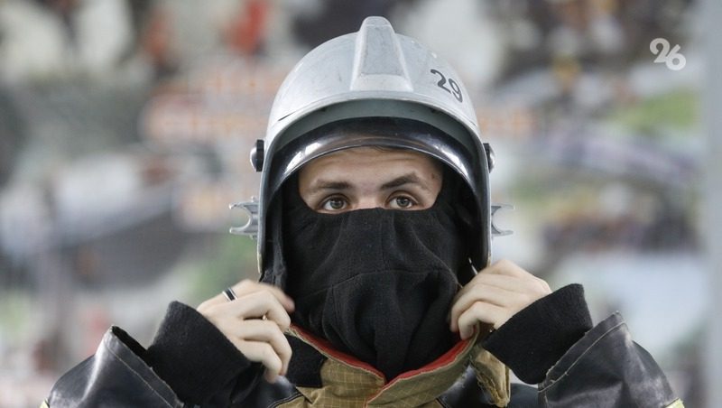 Большегруз загорелся на трассе возле ставропольского села