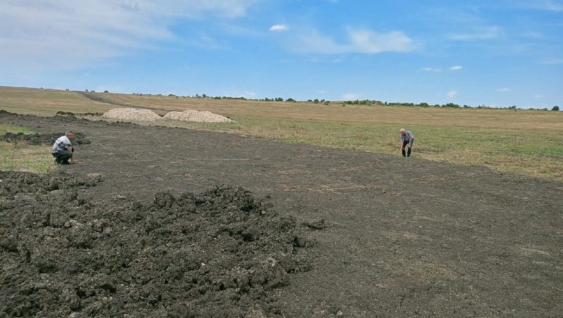 Для предотвращения пожаров в Ставрополе провели опашку 83,3 км территорий