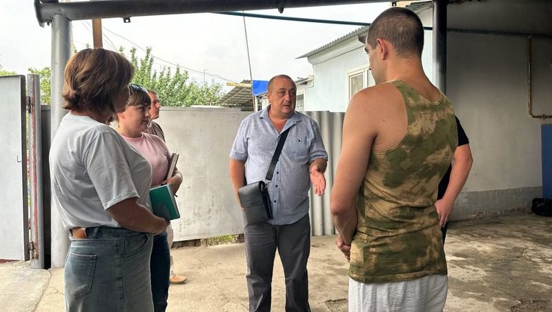 Дорогу в посёлке Кировского округа готовят к ремонту по поручению губернатора