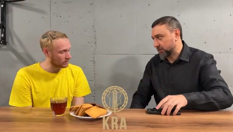 Глава Чечни опубликовал видео с мобилизованным в очереди за шаурмой украинцем