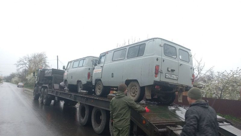 Машины передали участникам СВО со Ставрополья