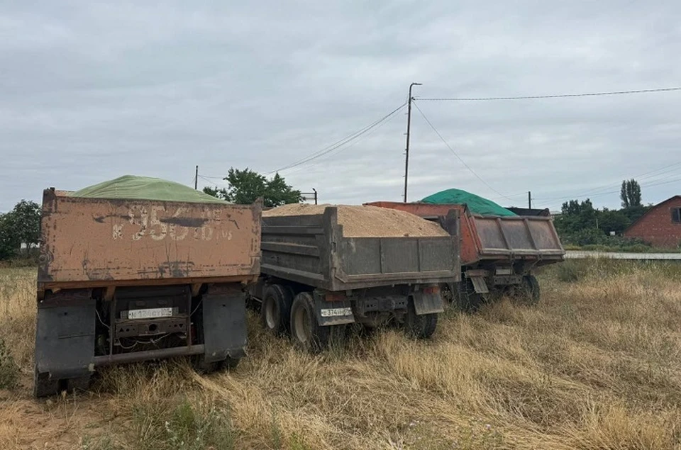 На побережье Каспийского моря в Дагестане ловят ворующих песок предпринимателей0