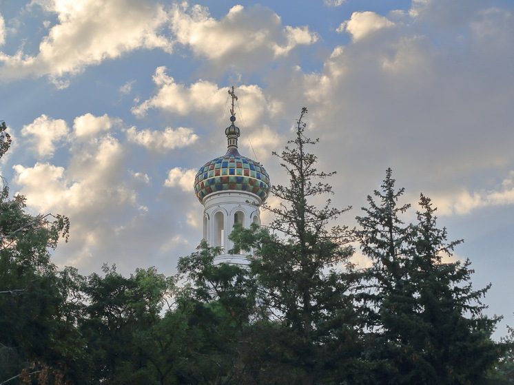 На Ставрополье встретили ковчег с мощами Патриарха Московского и всея Руси Тихона