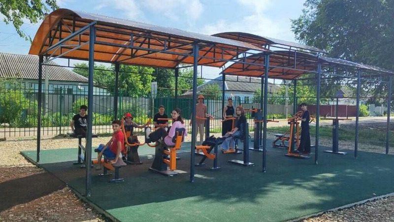 Новую тренажёрную площадку открыли в посёлке Селивановка на Ставрополье