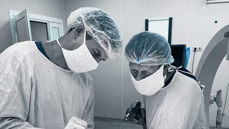 Пятигорские медики спасли ногу женщине после неудачной поездки на скутере