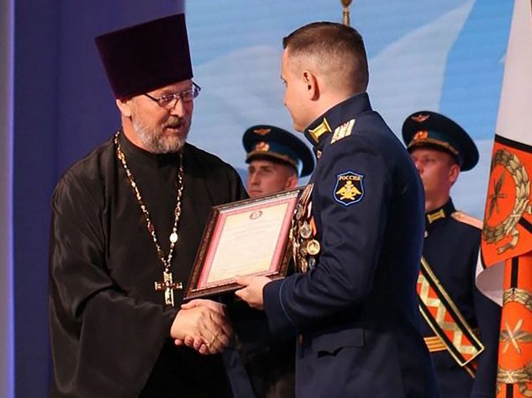 По решению Президента полку штурмовой авиации из Будённовска присвоено звание «гвардейский»