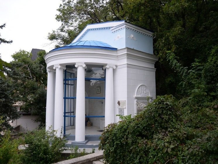 Популярность Лермонтовского источника в Железноводске вновь возросла в жаркую погоду