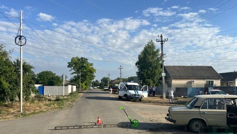 Пожилой водитель легкового автомобиля погиб в аварии в Труновском округе