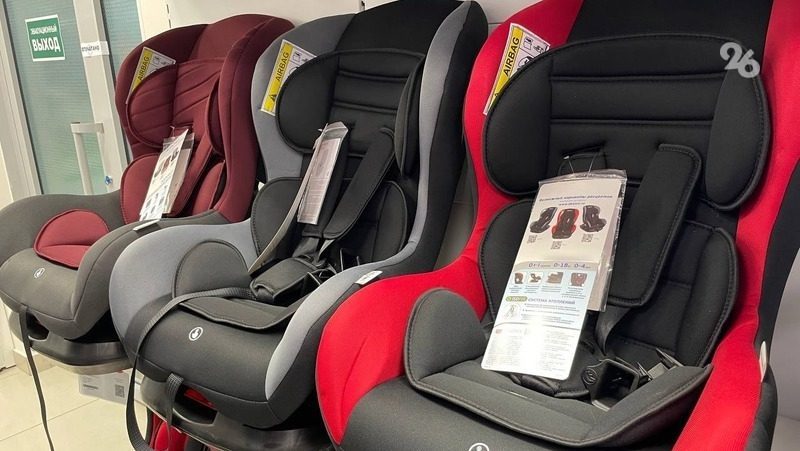 Российский эксперт напомнил, до какого возраста детей перевозят в автокресле