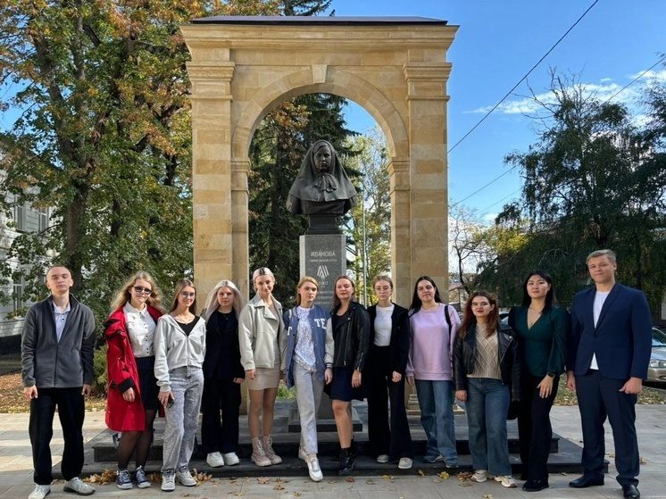 Студенты Ставропольского филиала Президентской академии приняли участие в экскурсии по историческим местам города