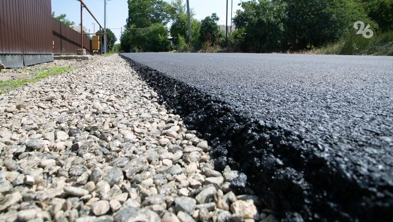 Участок дороги протяжённостью 1,5 км отремонтировали в Зеленокумске