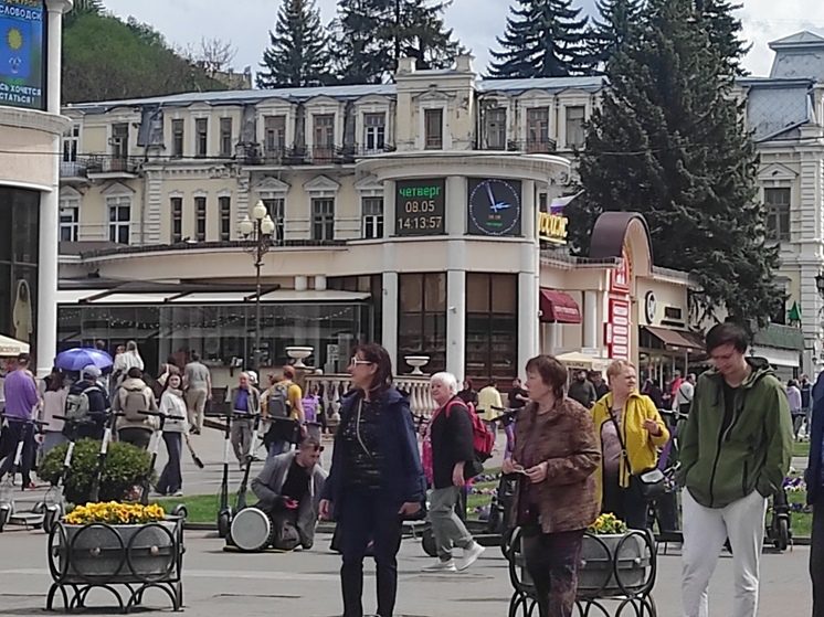 В гостиницах и санаториях Кисловодска в первом полугодии 2025 года отдохнуло свыше 250 тысяч человек