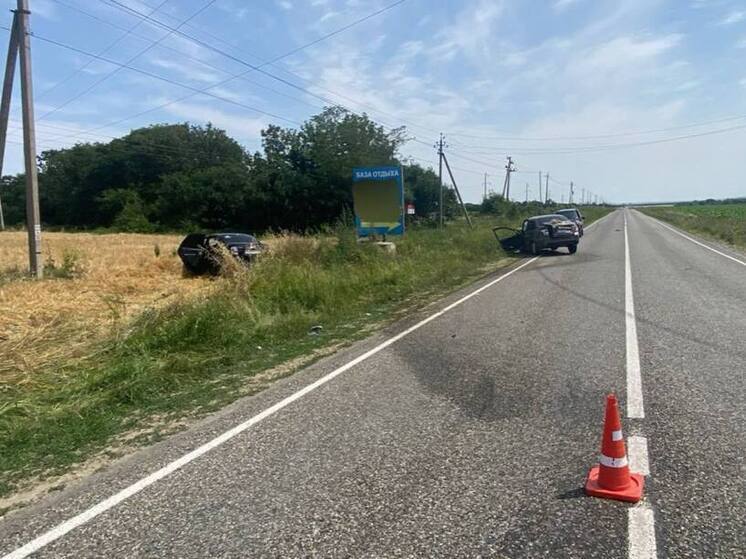 В Предгорном округе в ДТП пострадали три человека