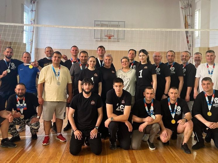 В Ставропольском филиале Президентской Академии прошёл турнир по волейболу, посвященный Дню воинской славы России