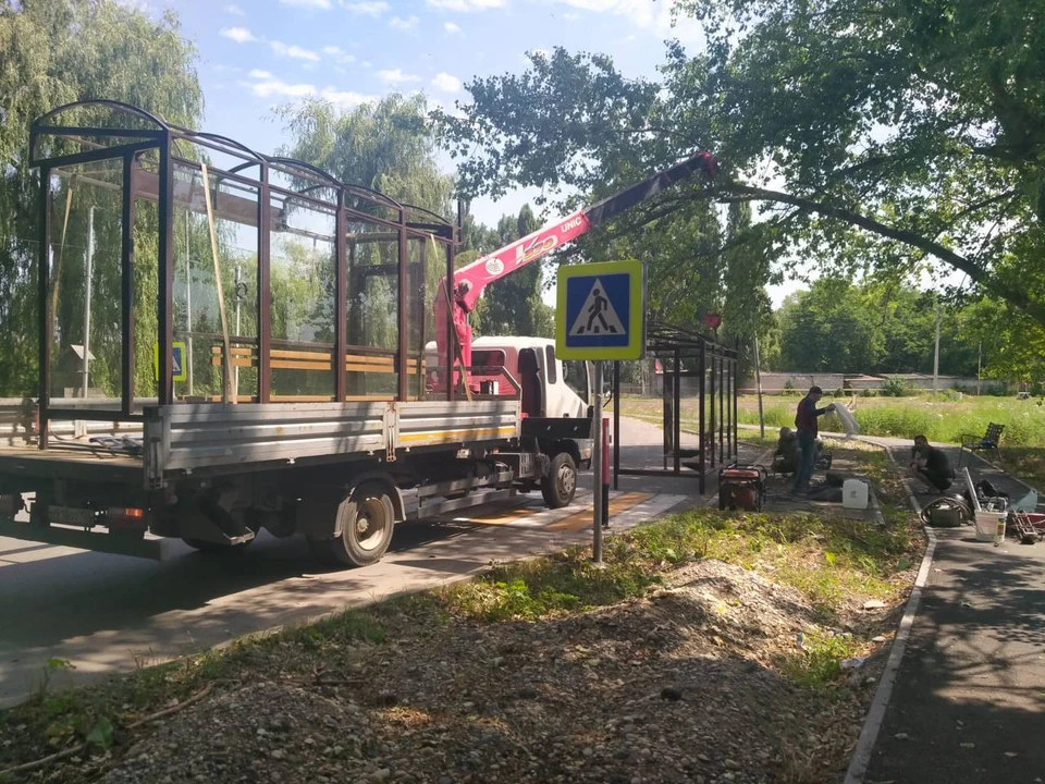 В Железноводске установили новый остановочный павильон0