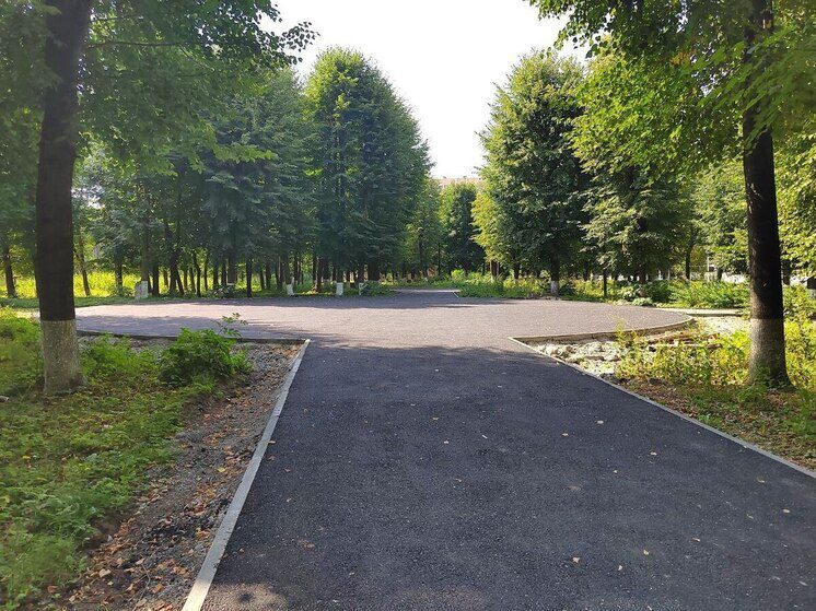 Во Владикавказе начали благоустраивать сквер около школы №29