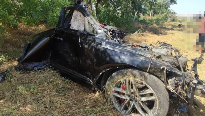 Водитель иномарки погиб в аварии с грузовиком на Ставрополье