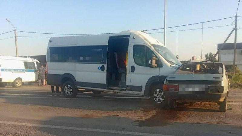 Водитель легковушки погиб в ДТП с микроавтобусом на Ставрополье