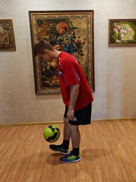 16-летний пятигорчанин установил рекорд России по чеканке мяча