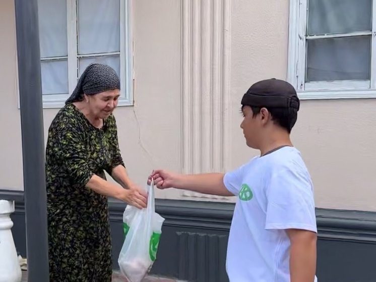 50 тысяч кур раздал благотворительный фонд Чечни остро нуждающимся семьям
