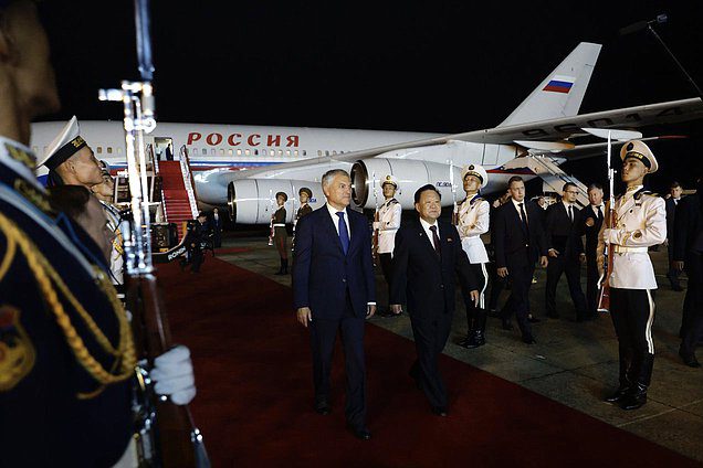 Прибытие Председателя Государственной Думы Вячеслава Володина в Корейскую Народно-Демократическую Республику
