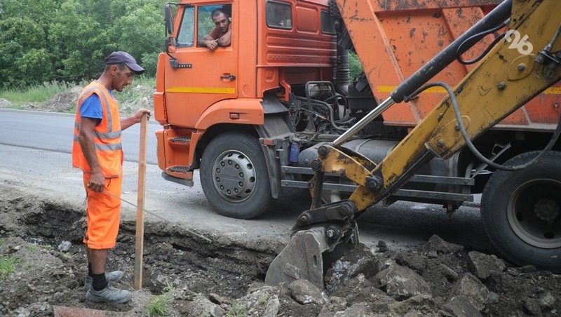 На двух улицах посёлка в Предгорье обновили дорожное покрытие