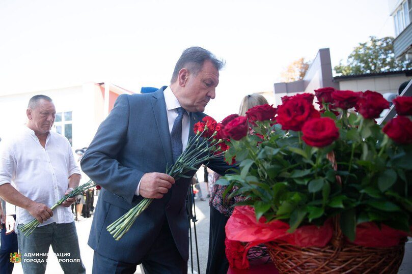 На Ставрополье открыли мемориальную доску с именем погибшего на Донбассе Героя России Назара Енина  Ставрополь (Кавказ)1