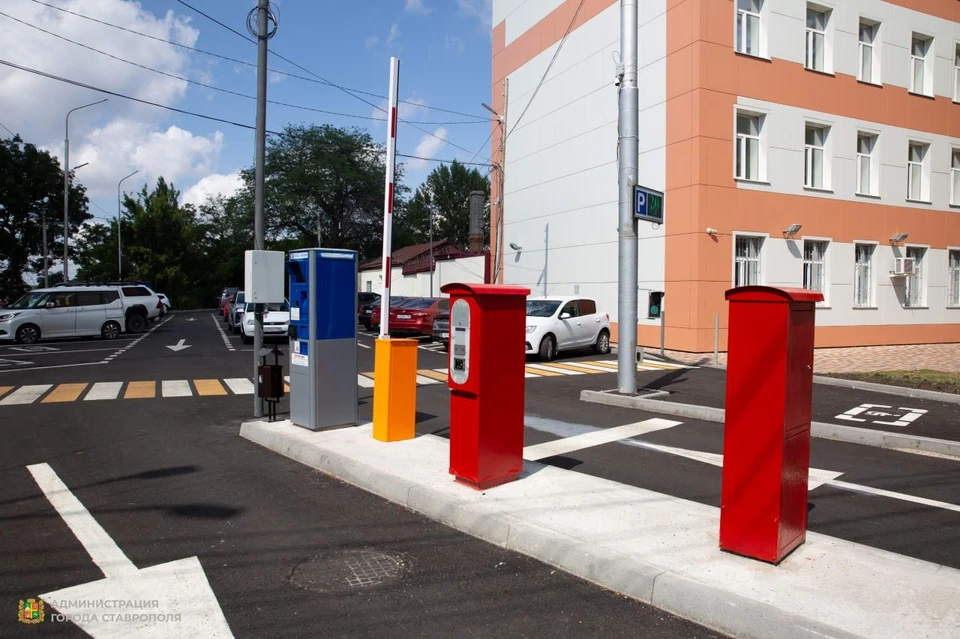 На улице Булкина в Ставрополе заработала обновленная платная парковка0