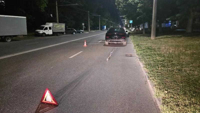 Пешеход попал под колёса иномарки в центре Ставрополя