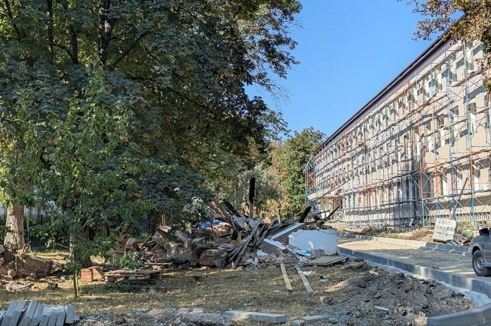 Подрядчик не вывез мусор и самоустранился после ремонта в школе №4 в Ессентуках0
