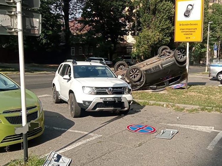 В Ставрополе произошло ДТП с участием двух автомобилей