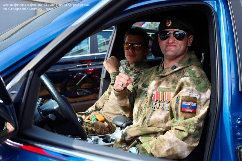 В Ставрополе ветеранам СВО вручили ключи от автомобилей с ручным управлением  Ставрополь (Кавказ)1