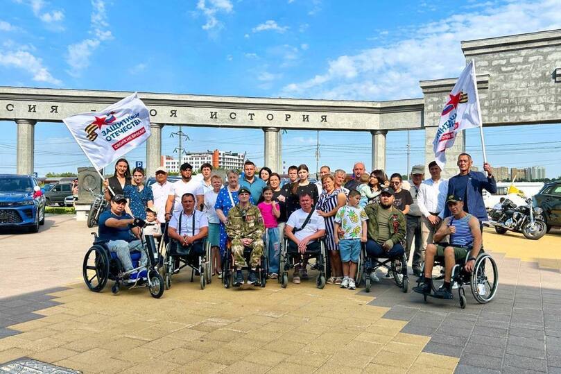 В Ставрополе ветеранам СВО вручили ключи от автомобилей с ручным управлением  Ставрополь (Кавказ)2