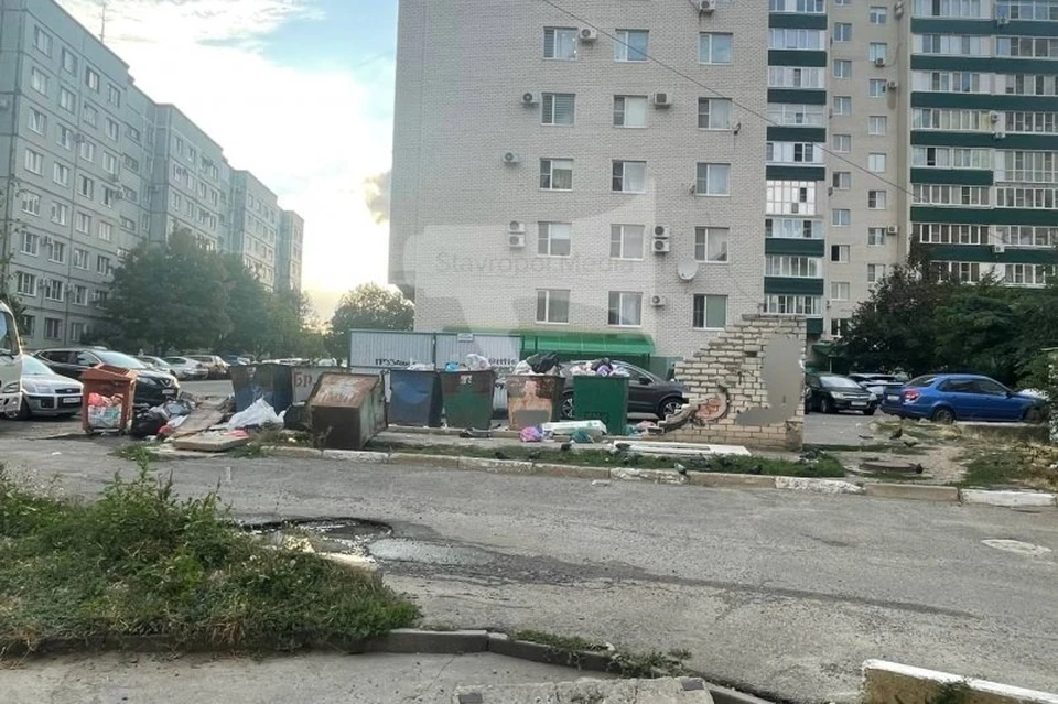 В Ставрополе жители дома жалуются на свалку под окнами0