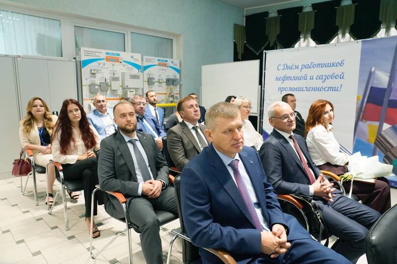 Губернатор Ставрополья поздравил с наступающим профессиональным праздником коллектив «Газпром межрегионгаз Ставрополь»  Ставрополь (Кавказ)1