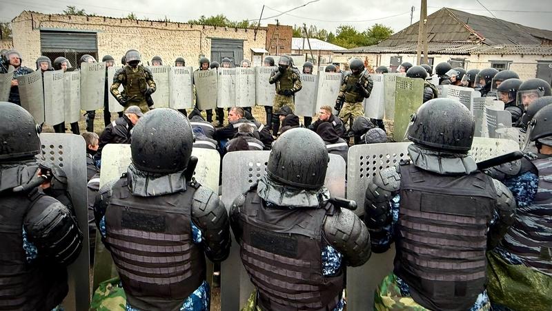 Масштабные учения по ликвидации беспорядков прошли в колонии на Ставрополье