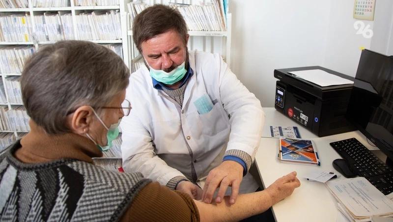 Медики из Шпаковской больницы осмотрели пациентов в селе Сенгилеевском