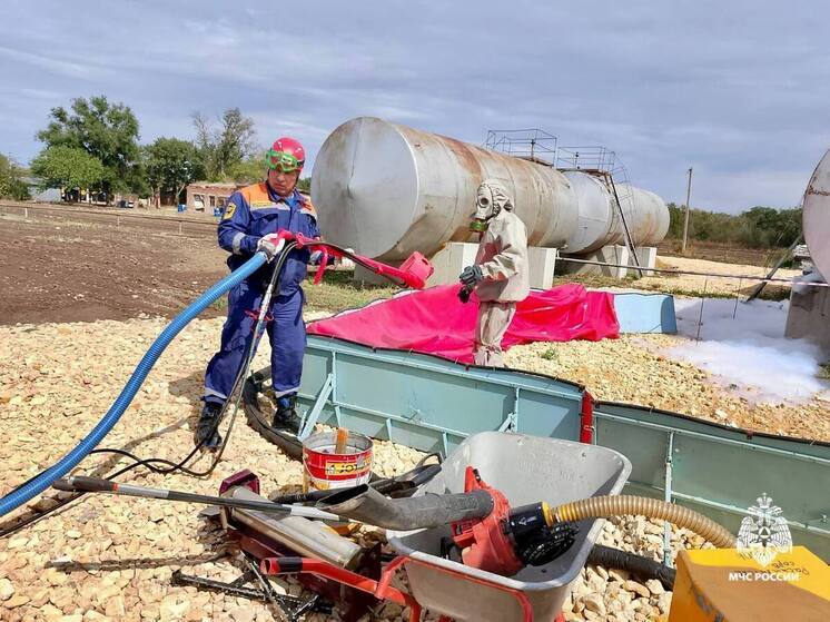 На Ставрополье отработали на учениях ликвидацию крупного разлива нефтепродуктов