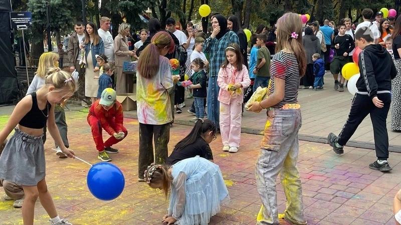 Огненное шоу ждёт участников молодёжного фестиваля, который идёт в Пятигорске